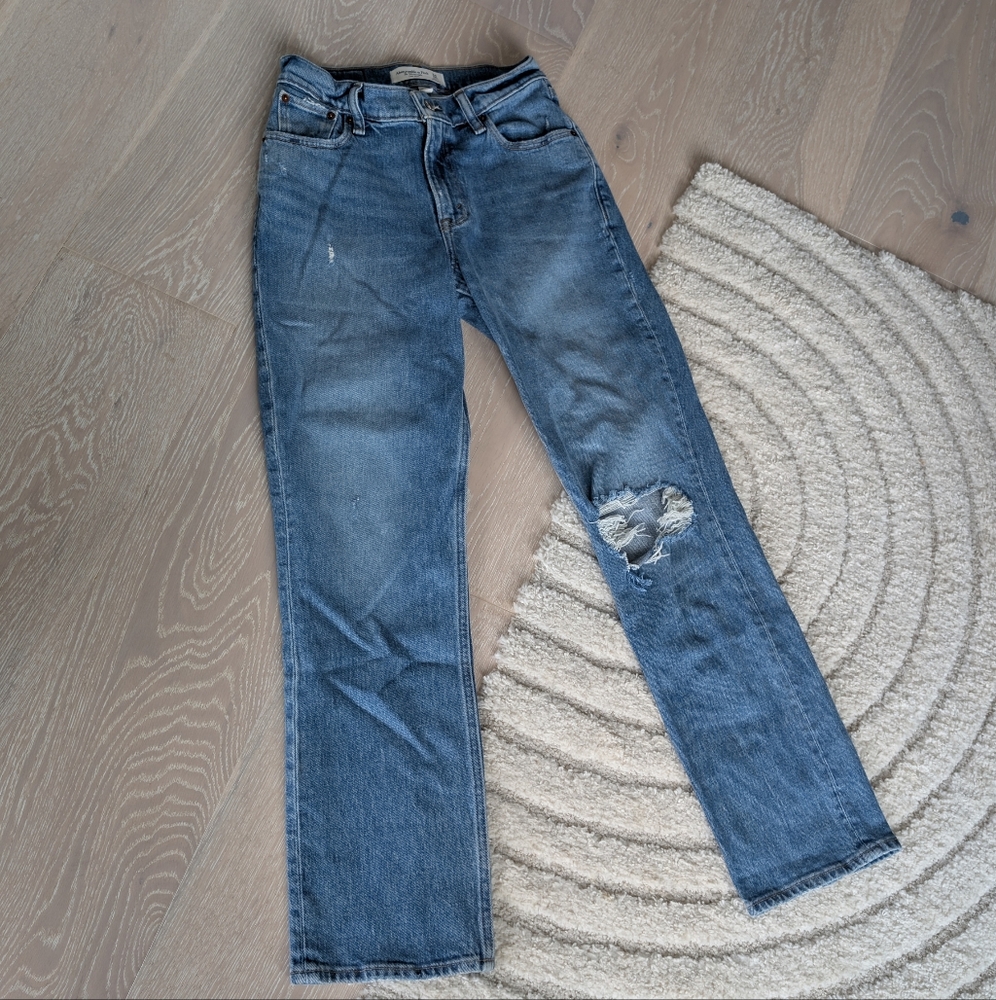 Abercrombie & Fitch 90s Straight Low Rise Curve Love Jeans